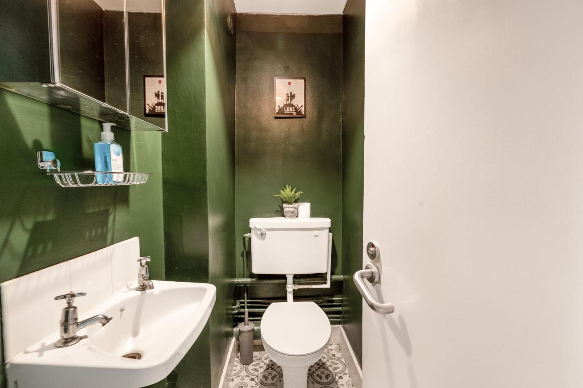 Magnificent 3Br Apt With Balcony London Eksteriør billede